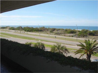 Apartamento en venta y alquiler temporario Playa Brava 2 dormitorios