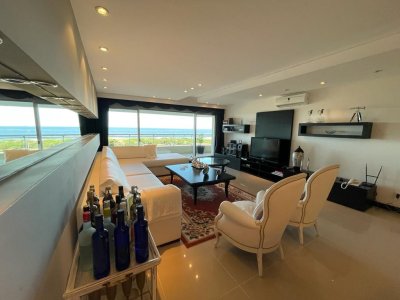 Apartamento en venta y alquiler temporario Playa Brava 3 dormitorios