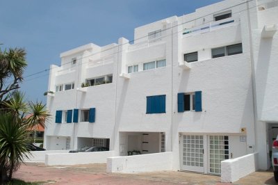 Apartamento en venta y alquiler temporario Peninsula 5 dormitorios