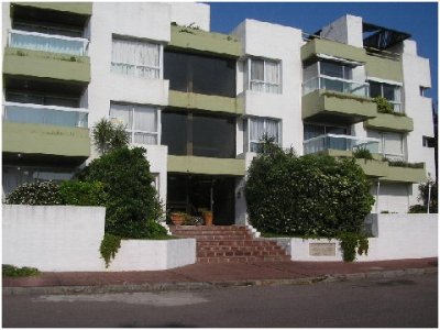 Apartamento en venta y alquiler temporario Peninsula 3 dormitorios