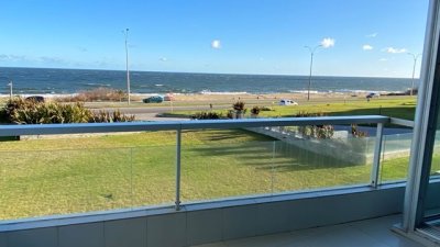 Apartamento en venta y alquiler temporario Pinares 3 dormitorios