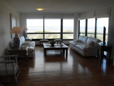 Apartamento en venta Playa Brava 3 dormitorios