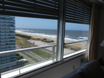 Apartamento en venta y alquiler temporario Playa Brava 3 dormitorios