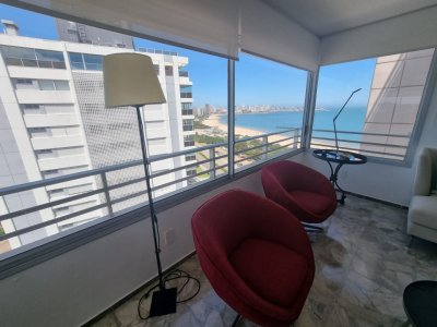 Apartamento en venta y alquiler temporario Playa Mansa 2 dormitorios