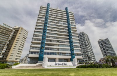 Apartamento en venta Playa Brava 3 dormitorios