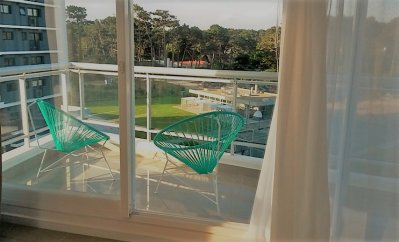 Apartamento en venta y alquiler temporario Playa Brava 2 dormitorios