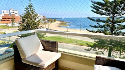 Apartamento en venta Playa Mansa 3 dormitorios