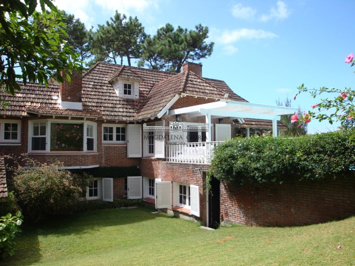Brava - GoPunta - Portal Inmobiliario de Punta del Este - Maldonado
