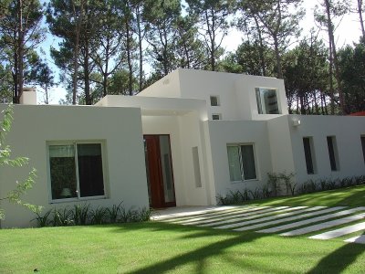 Casa en venta y alquiler temporario Club Laguna Blanca  4 dormitorios