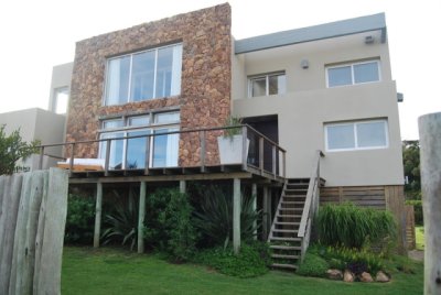 Casa en venta y alquiler temporario Santa Monica 4 dormitorios