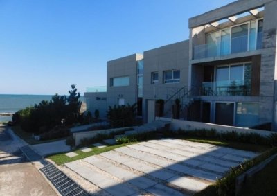 Casa en venta y alquiler temporario La Barra 5 dormitorios