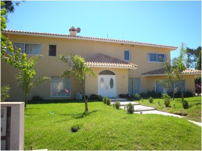 Casa en venta y alquiler temporario La Alborada  3 dormitorios