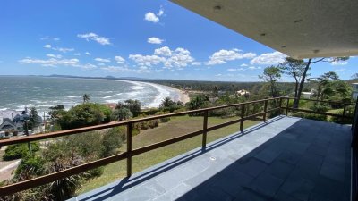 Casa en venta Punta Ballena 4 dormitorios