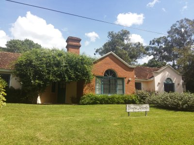 Casa en venta y alquiler temporario Rincon Del Indio 3 dormitorios
