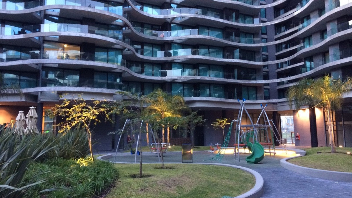 Vendo Apartamento  3 Dormitorios Forum Puento Del Buceo Opcion Garages Acepta Banco