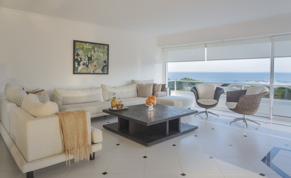 Gran apartamento en primera línea parada 32 de Playa Brava