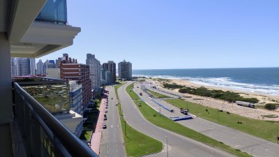 ALQUILER ANUAL 3 dormitorios vista al mar Playa Brava