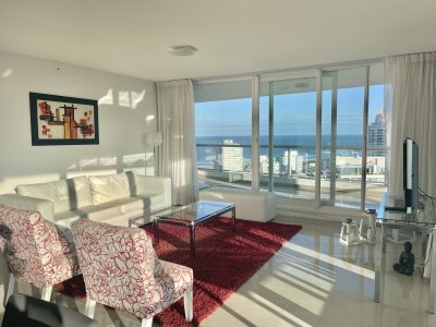 VENTA 3 dormitorios + servicio en Torre ONE I