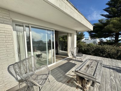 VENTA Gran casa en Punta Ballena a una cuadra de la playa