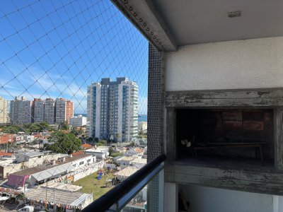 Alquiler anual 2 dormitorios cerca del mar con todos los servicios