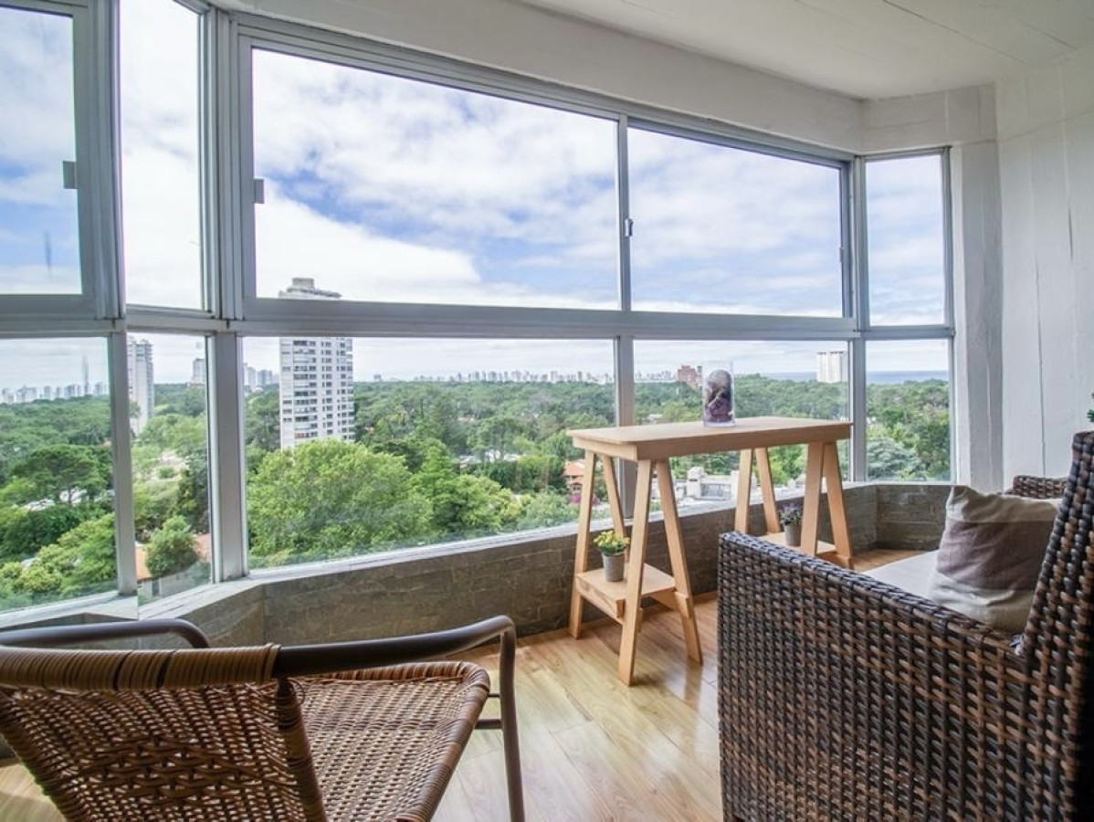 Venta 2 dorm 2 baños Punta del Este a nuevo con vista