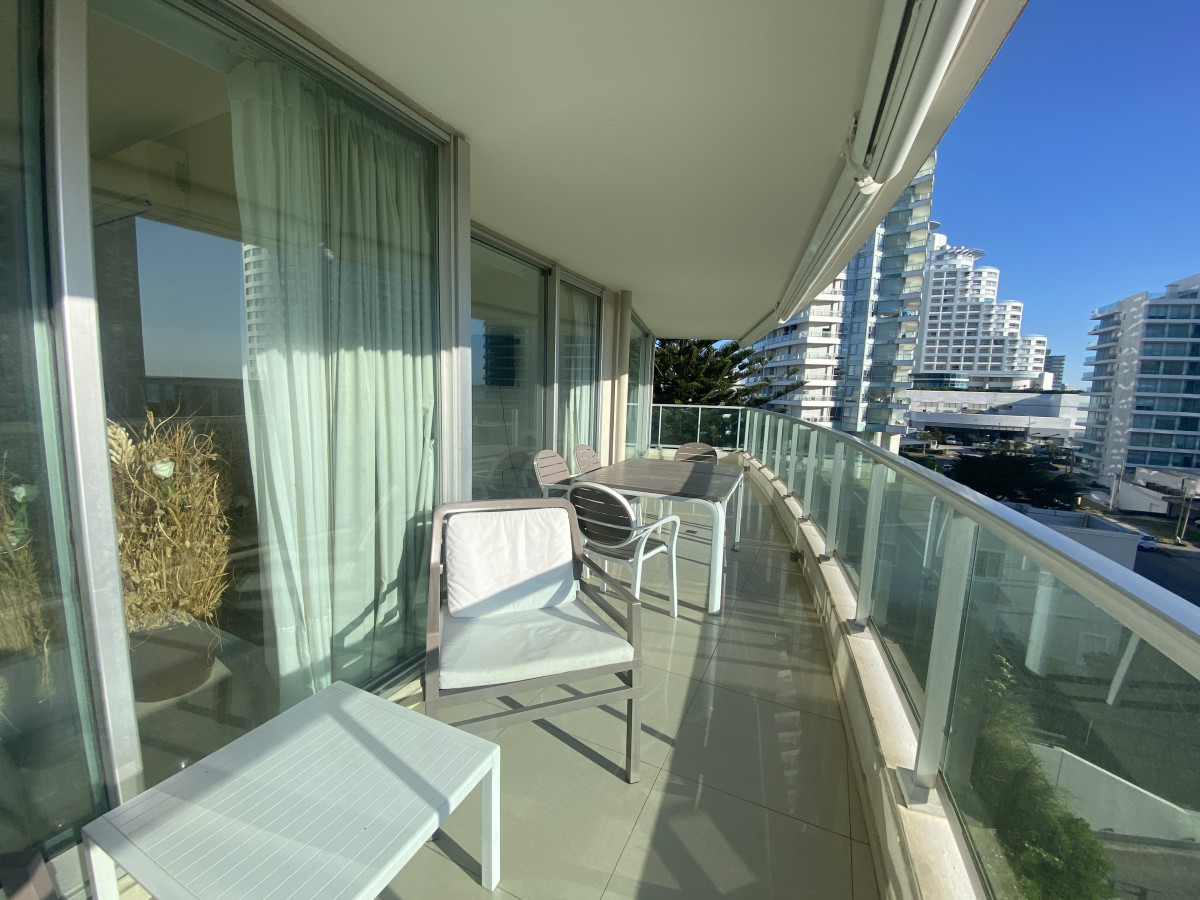 3 suites full amenities a 1 cuadra del mar 