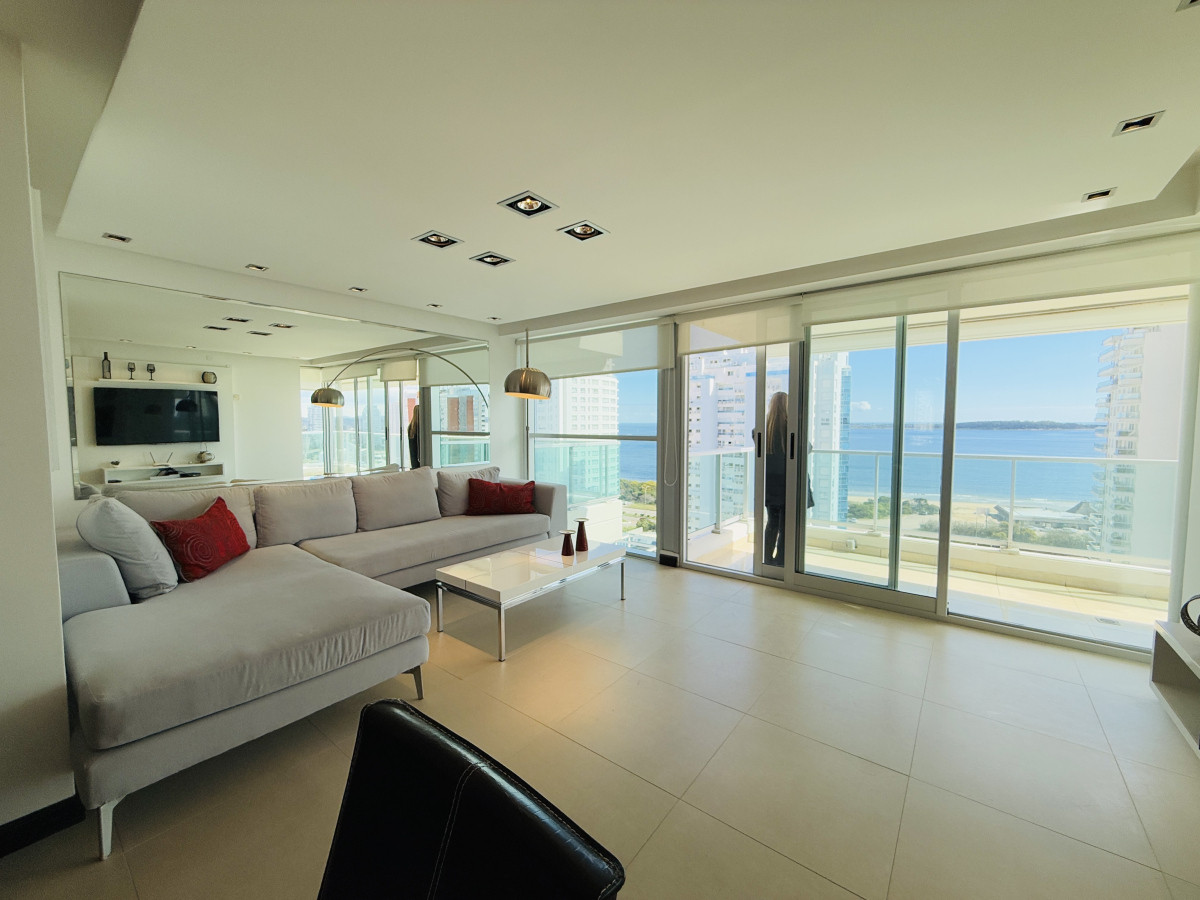 Espectacular 3 dormitorios al mar mansa en venta 