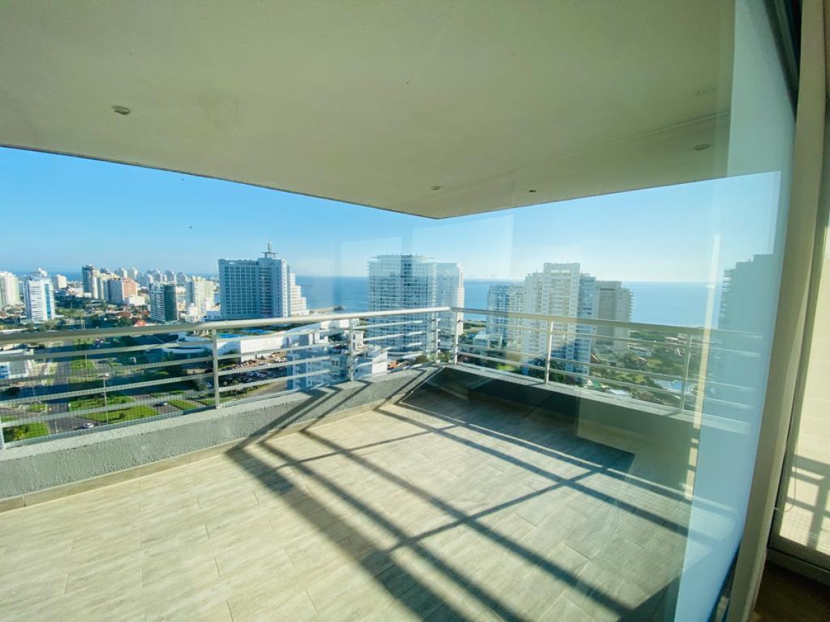 Venta Apartamento  en mansa 3 suites mas dependencia y toilette todos los servicios