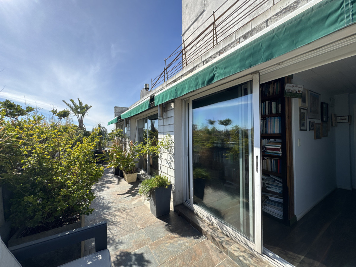 Venta Penthouse 1 Dormitorio - Terraza con Parrillero garaje -Pocitos