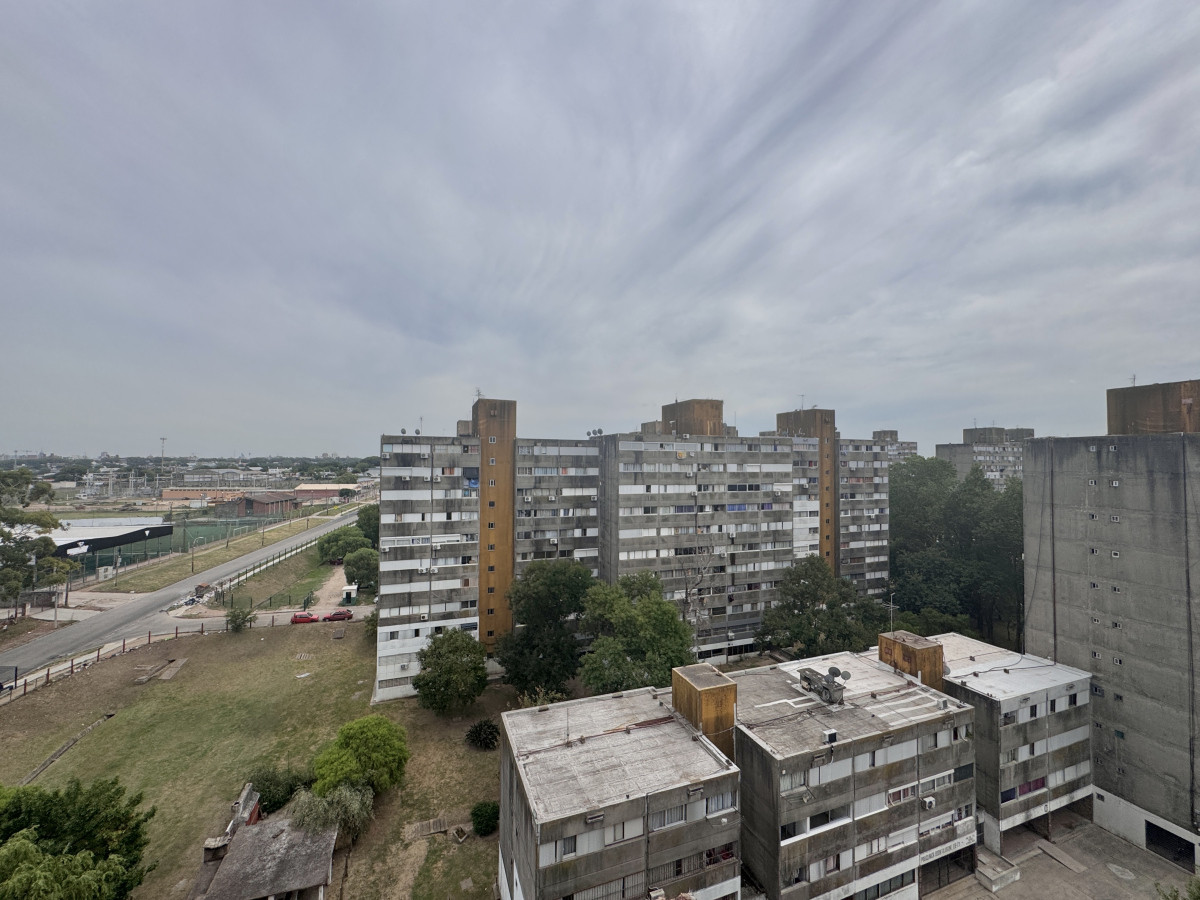 Venta 3 dormitorios 1 baño + estacionamiento