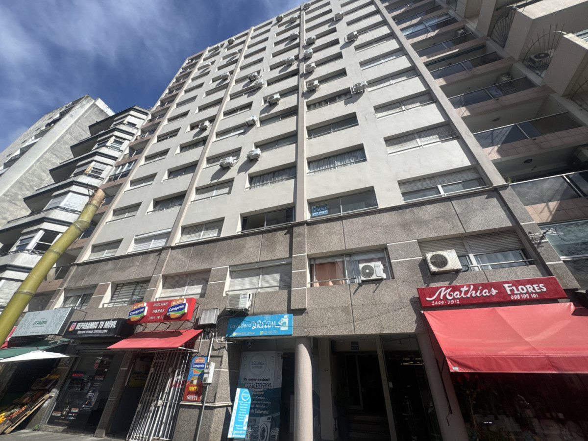 Venta apartamento de 1 dormitorio- Tres cruces