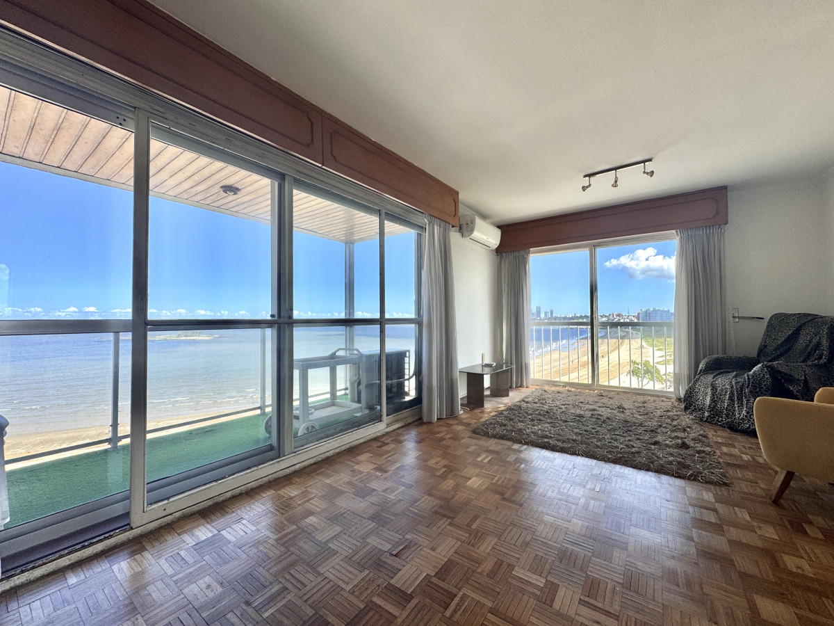 Venta apartamento 3 dormitorios + cochera + terraza - Malvin