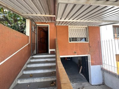 Venta casa 3 dormitorios + patio + garaje - Malvin Norte
