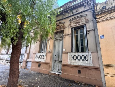 Venta casa padrón único 10 habitaciones - Goes