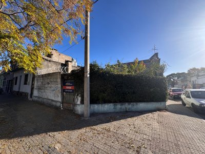 Venta casa a reciclar padrón único - Brazo Oriental 