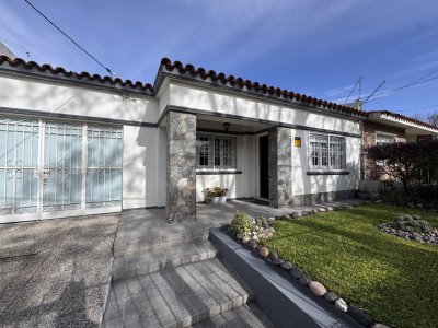 Venta 2 casas en padrón único - Parque Batlle 