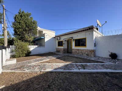 Venta 2 casas en padrón único de 600mts y cochera - Maroñas 
