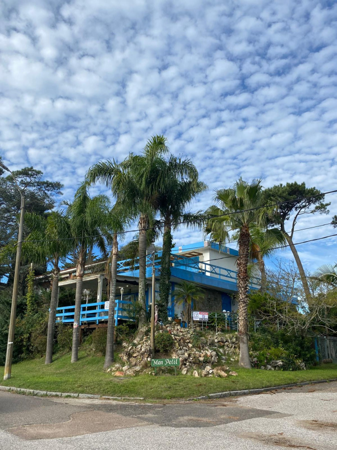 Imagen de Casa en Mansa, Punta del Este. 5 dormitorios, terreno de 275 m²