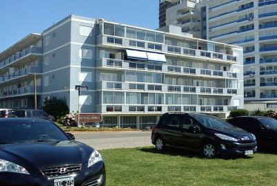 Monoambiente en Primera Linea Playa Brava - En venta