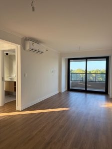 Apartamento en Alquiler Anual de 2 dormitorios en Punta del Este