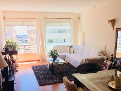 Hermoso aparatamento con vista a isla Gorriti 