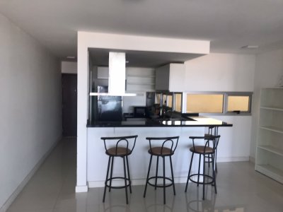Hermoso apartamento de 1 dormitorio en primera línea mansa 