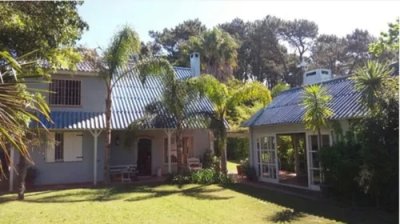Casa en Rincón del Indio con Piscina