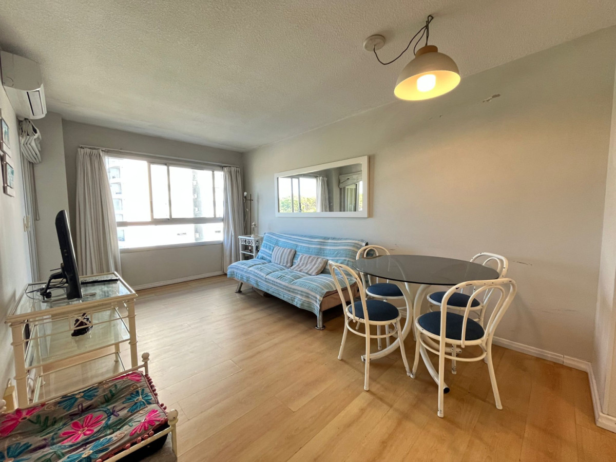 VENTA APARTAMENTO 1 DORMITORIO ROOSEVELT