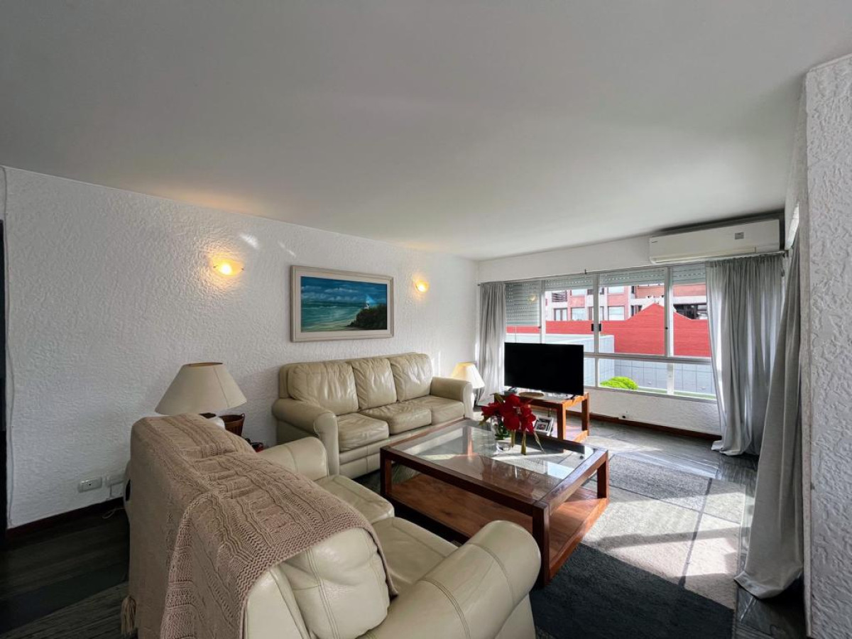  APARTAMENTO EN VENTA 2 DORMITORIOS EN PENINSULA
