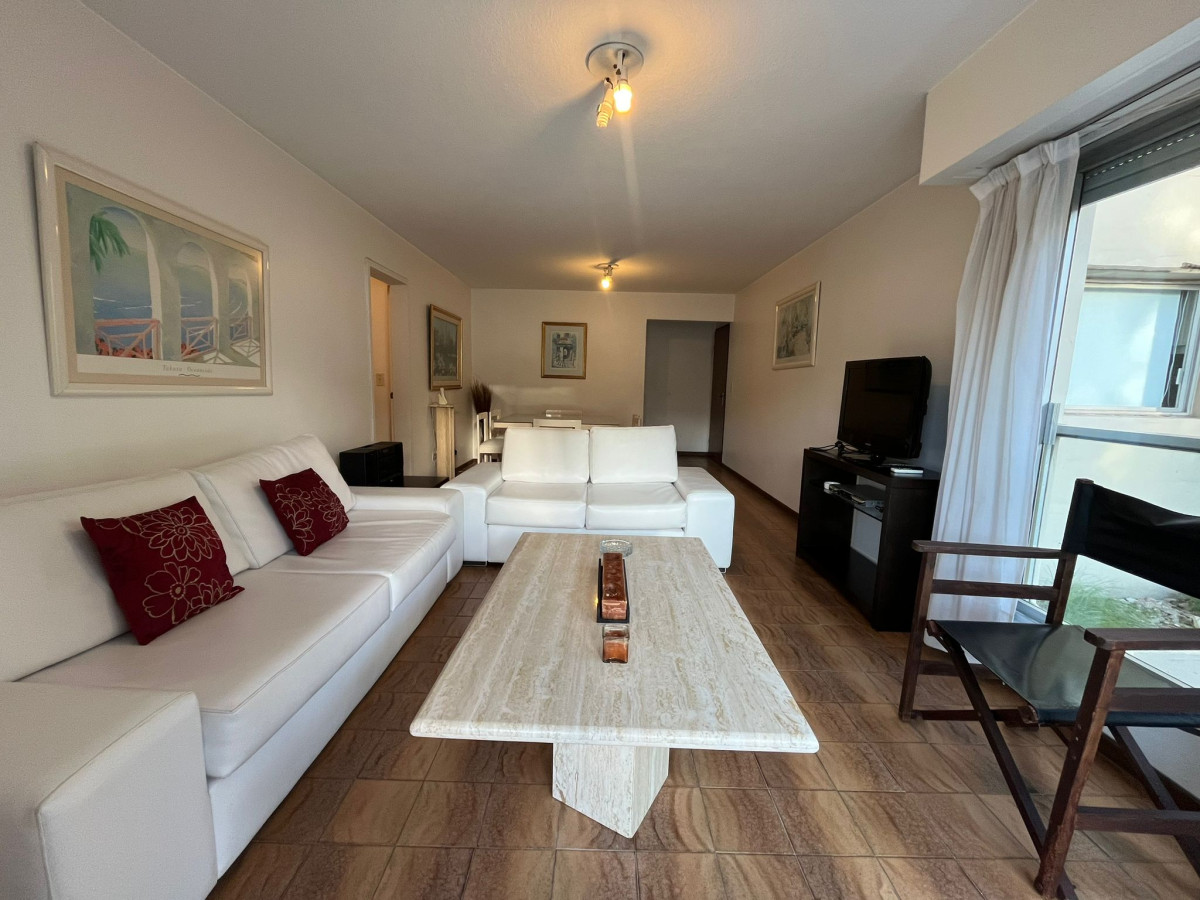 APARTAMENTO EN VENTA 2 DORMITORIOS AVDA ROOSEVELT 