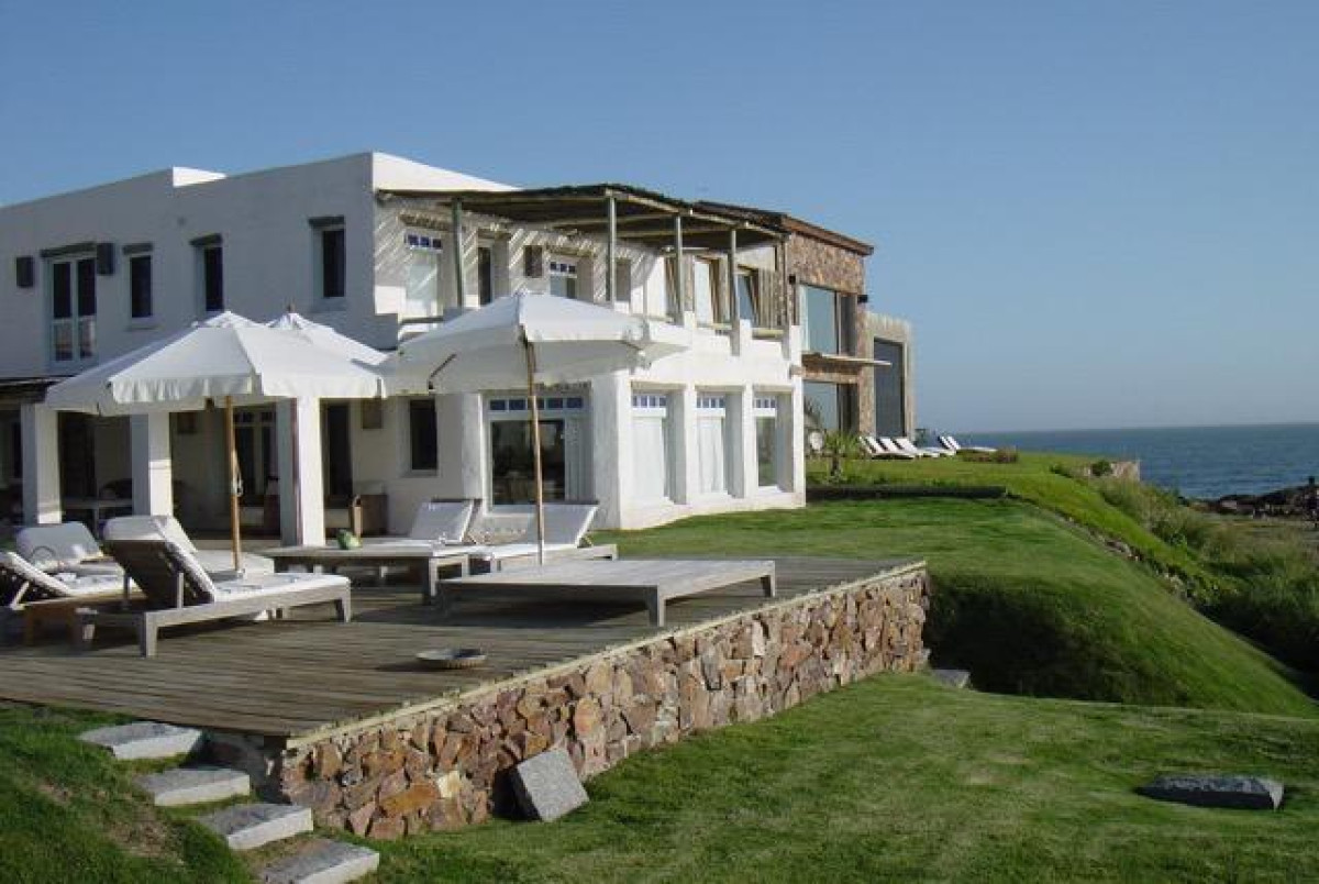 EXCEPCIONAL CASA EN LA BARRA!!