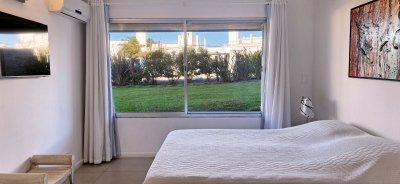 Venta de apartamento 2 dormitorios y 2 baños en Montoya, La Barra, Punta del Este.