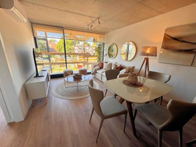 Apartamento 2 Dormitorios Torres del Este Punta del Este A Metros de Playa Brava y Mansa