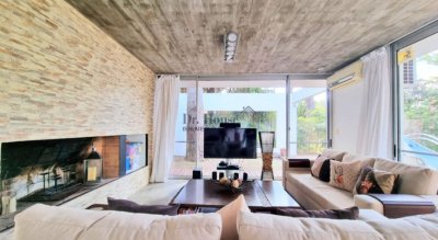 Venta de Casa de 3 dormitorios + servicio en San Rafael, Punta del Este.